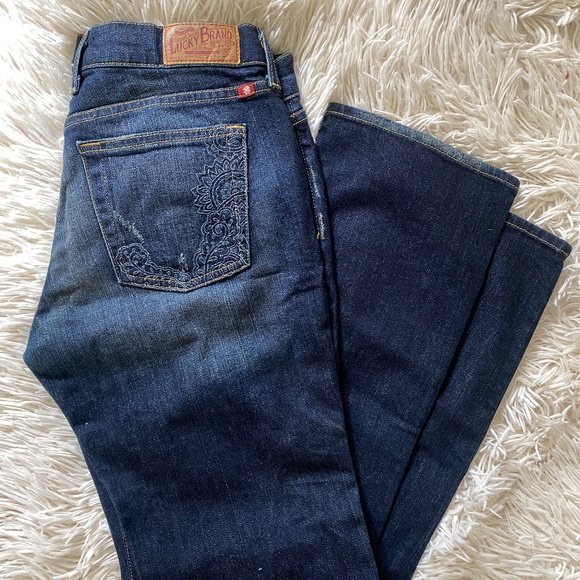 Lucky Brand Classic Rider Size 4/27 Mid Rise Straight Leg Blue Jeans - Picture 6 of 8